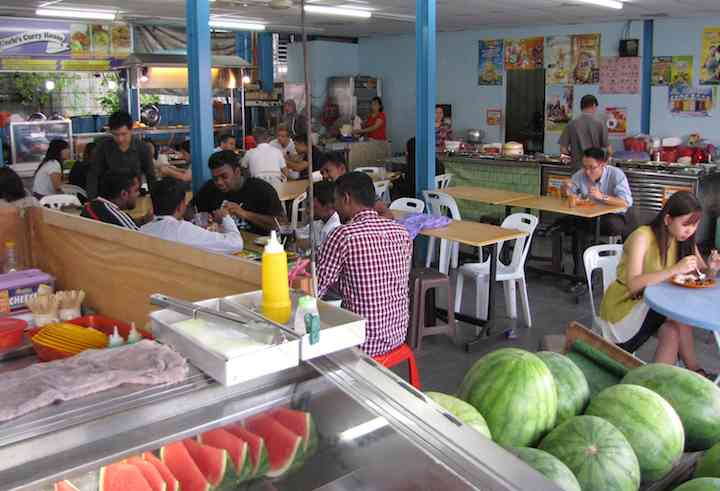 photo inside the food court